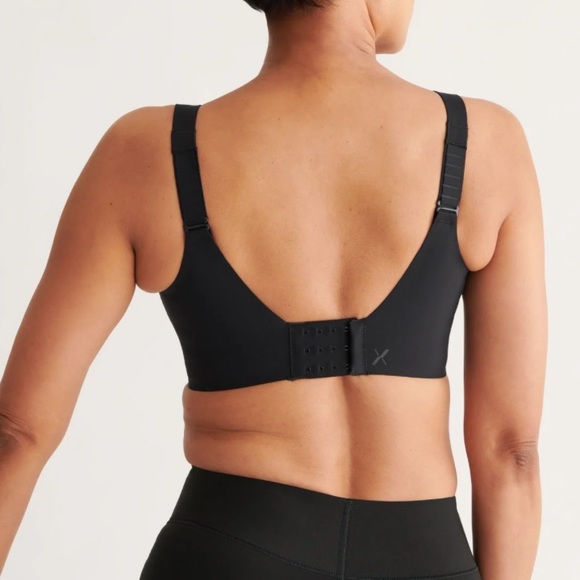 Knix Catalyst Sports Bra - Picture 2 of 8